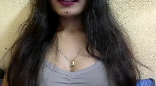 krati74 online show from January 28, 2025, 6:17 pm