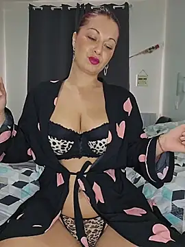 Chaudesquirt online show from November 14, 2025, 3:05 pm