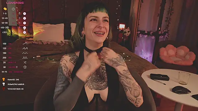 MichaellaMoon online show from February 21, 2025, 7:32 pm