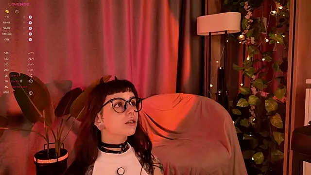 MichaellaMoon online show from January 21, 2025, 12:04 am