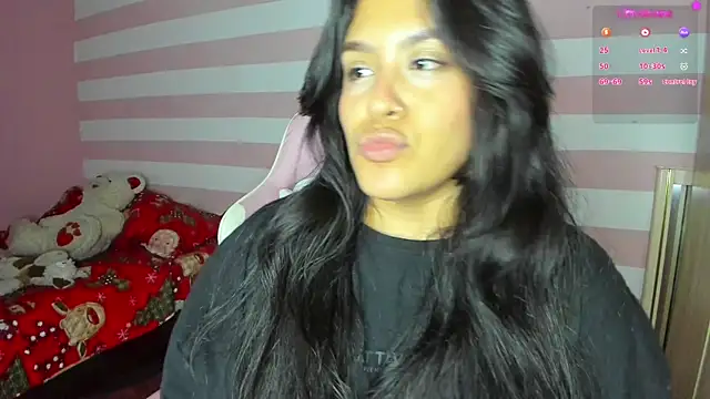 Snapshot of Loveequinn chatting on January 6, 2025, 6:14 am Loveequinn online show from January 6, 2025, 6:14 am