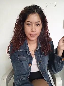 Snapshot of Caccau_scorpion chatting on October 7, 2025, 12:28 pm Caccau scorpion online show from October 7, 2025, 12:28 pm