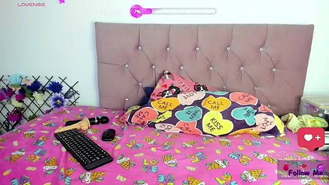 nicol jone1 online show from March 11, 2025, 11:26 pm