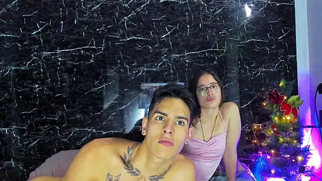 Couplehot  1 online show from January 4, 2025, 3:50 am