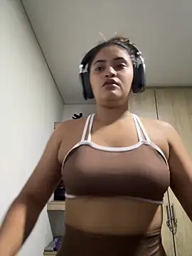 Isa squirt1 online show from February 25, 2026, 12:00 am