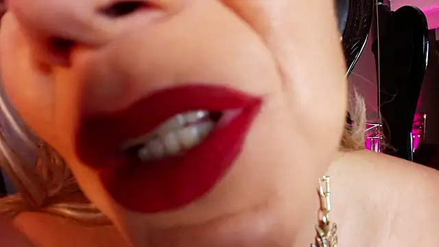 MelaniaKnauss online show from March 2, 2026, 8:27 pm