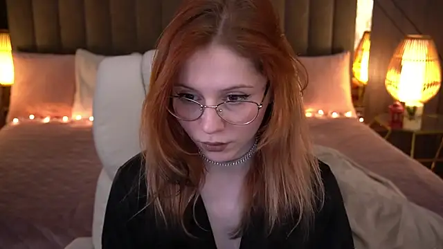 Snapshot of Sasha_Exclusive chatting on February 19, 2025, 5:16 pm Sasha Exclusive online show from February 19, 2025, 5:16 pm