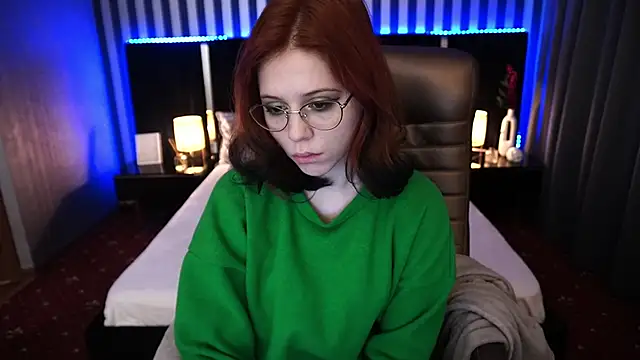 Snapshot of Sasha_Exclusive chatting on February 25, 2025, 7:42 am Sasha Exclusive online show from February 25, 2025, 7:42 am