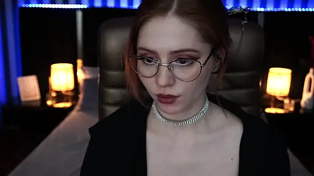 Snapshot of Sasha_Exclusive chatting on February 6, 2025, 5:14 am Sasha Exclusive online show from February 6, 2025, 5:14 am