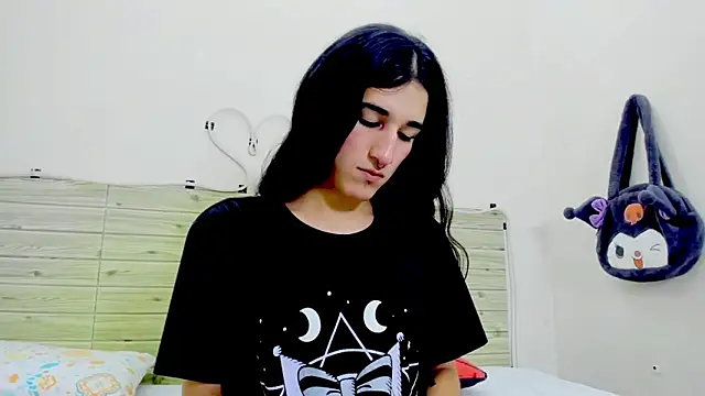 Evil Queen13 online show from November 25, 2025, 7:36 pm