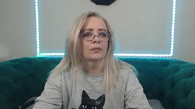 Snapshot of IvanaCharm chatting on February 6, 2026, 4:30 am IvanaCharm online show from February 6, 2026, 4:30 am