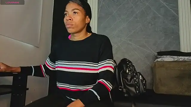 YummyDuooo online show from October 10, 2025, 12:06 pm