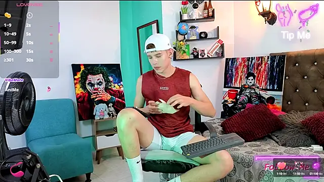 Snapshot of flowers18 chatting on October 9, 2025, 10:10 pm flowers18 online show from October 9, 2025, 10:10 pm