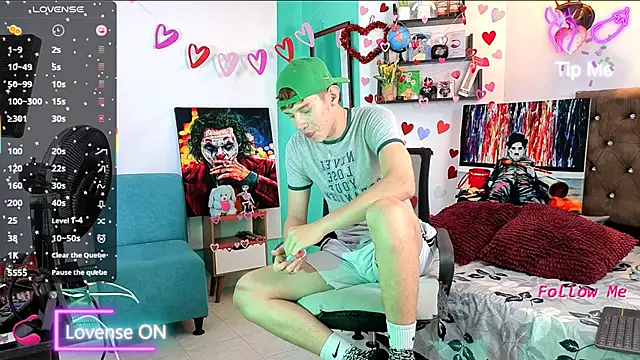 Snapshot of flowers18 chatting on September 17, 2025, 10:23 pm flowers18 online show from September 17, 2025, 10:23 pm