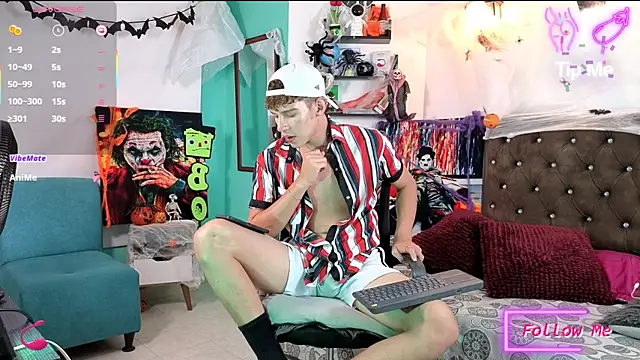 Snapshot of flowers18 chatting on October 20, 2025, 11:16 pm flowers18 online show from October 20, 2025, 11:16 pm