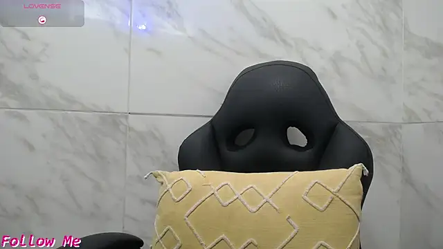 shantala krisha online show from December 19, 2025, 7:38 pm