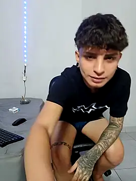 mikecoper 23 online show from October 18, 2025, 3:08 am