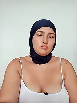 Celeste camila18 online show from November 20, 2025, 5:24 pm