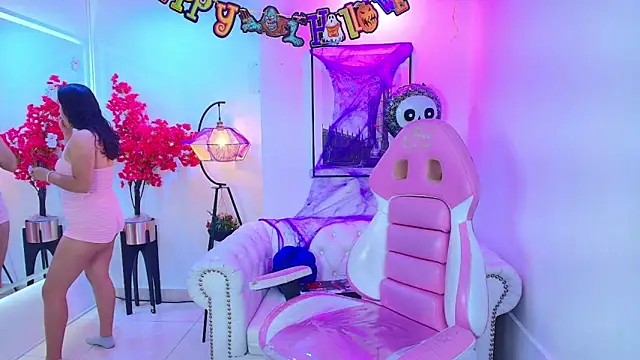 Snapshot of Miia_bela chatting on October 30, 2025, 7:55 pm Miia bela online show from October 30, 2025, 7:55 pm