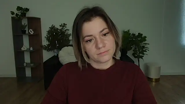 MariaSttone online show from February 9, 2025, 1:56 pm