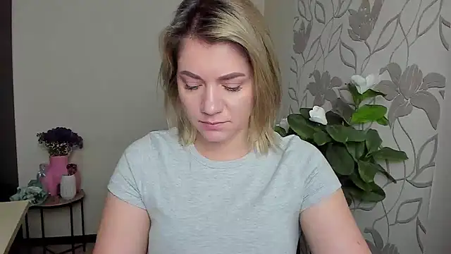 Snapshot of MariaSttone chatting on October 23, 2025, 9:30 am MariaSttone online show from October 23, 2025, 9:30 am