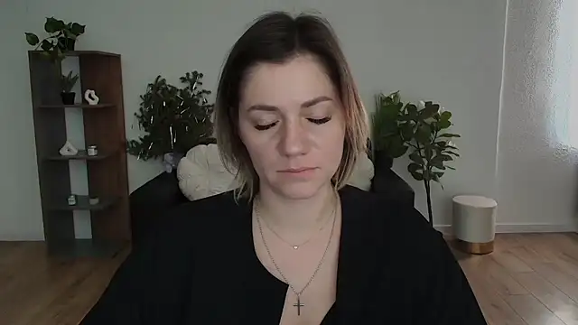 MariaSttone online show from February 10, 2025, 11:57 am