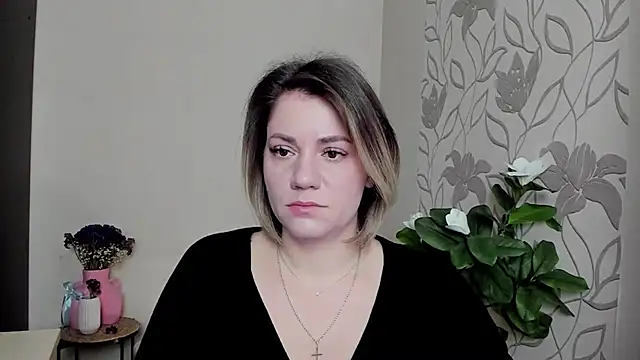 MariaSttone online show from February 22, 2025, 11:24 am