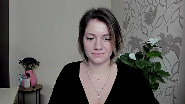 MariaSttone online show from February 22, 2025, 2:41 pm