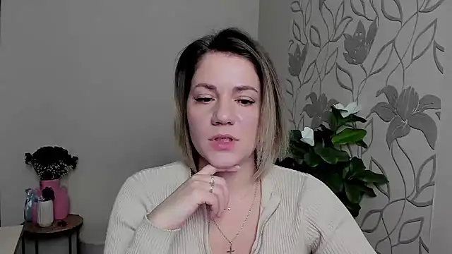 MariaSttone online show from February 18, 2025, 2:06 pm