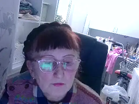 TanyaSweet634 online show from February 17, 2025, 4:17 pm