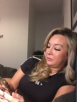 Busty-Bambi online show from March 16, 2025, 9:16 pm