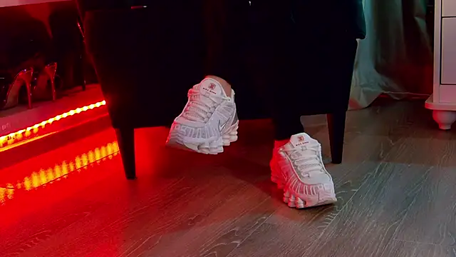 FeetVibe online show from November 28, 2025, 8:25 am