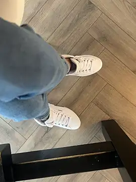 FeetVibe online show from October 25, 2025, 6:34 am