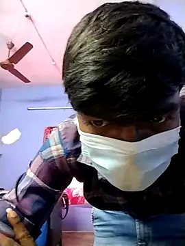 Tamilandteluguboy14 online show from November 22, 2025, 9:30 am