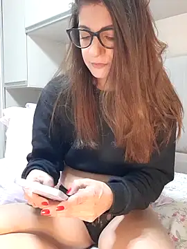 Sofia loren69 online show from November 10, 2025, 1:38 pm