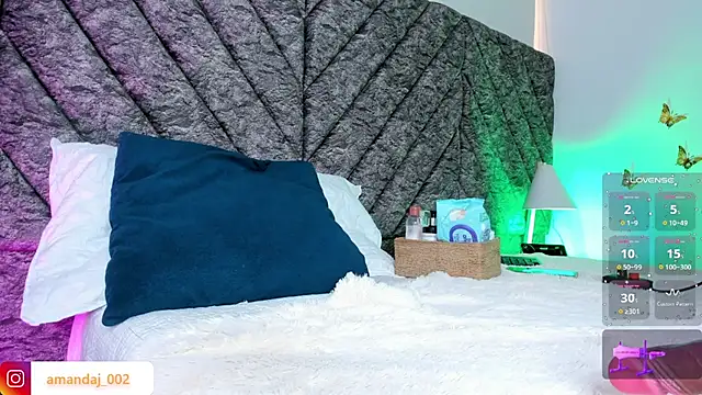 Snapshot of amandaaJones_ chatting on October 29, 2025, 7:57 pm amandaaJones  online show from October 29, 2025, 7:57 pm