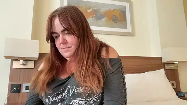 Snapshot of curvy-milf-abbie chatting on November 25, 2025, 1:22 pm curvy-milf-abbie online show from November 25, 2025, 1:22 pm