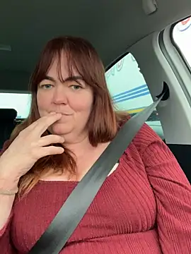 Snapshot of curvy-milf-abbie chatting on December 17, 2025, 11:26 am curvy-milf-abbie online show from December 17, 2025, 11:26 am