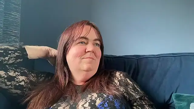 curvy-milf-abbie online show from May 16, 2026, 12:26 pm
