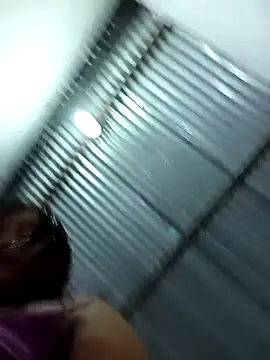 Snapshot of _violetta_- chatting on January 19, 2026, 1:31 am violetta - online show from January 19, 2026, 1:31 am