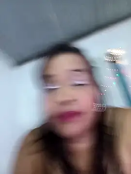 Snapshot of _violetta_- chatting on February 16, 2026, 11:35 pm violetta - online show from February 16, 2026, 11:35 pm