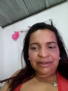 Snapshot of _violetta_- chatting on February 20, 2026, 11:39 pm violetta - online show from February 20, 2026, 11:39 pm