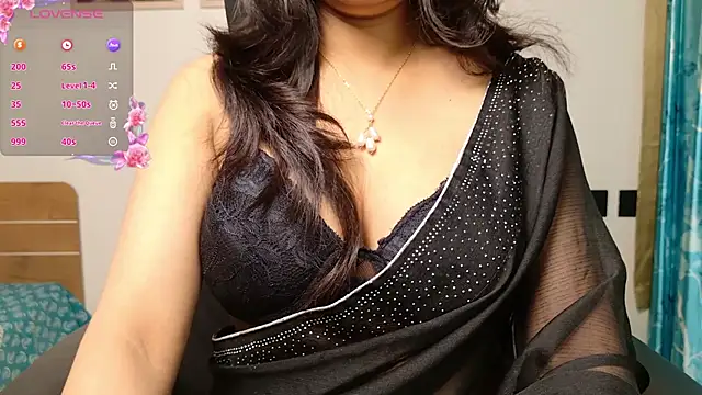 Punjabi Queen1 online show from November 23, 2025, 3:55 pm