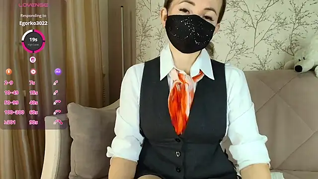 Snapshot of MilfeaN chatting on September 19, 2025, 7:40 pm MilfeaN online show from September 19, 2025, 7:40 pm