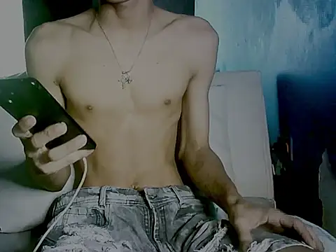 Snapshot of Key_198 chatting on December 17, 2024, 2:00 pm Key 198 online show from December 17, 2024, 2:00 pm