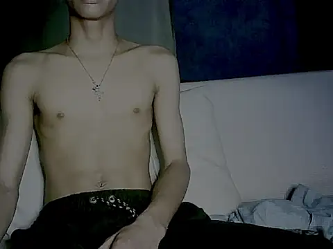 Snapshot of Key_198 chatting on December 21, 2024, 2:52 am Key 198 online show from December 21, 2024, 2:52 am