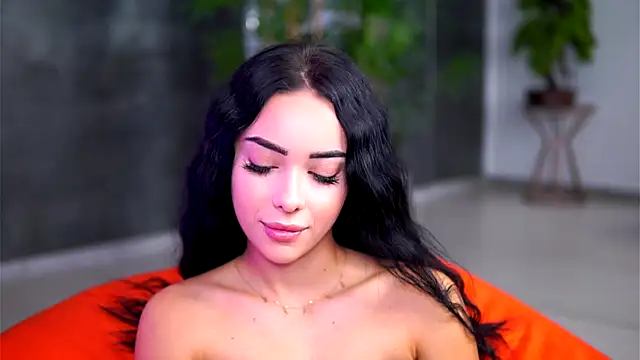 Snapshot of CherrySelena chatting on October 1, 2025, 6:56 pm CherrySelena online show from October 1, 2025, 6:56 pm