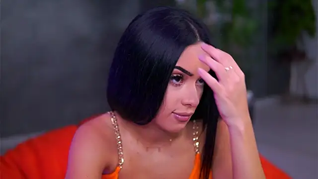 Snapshot of CherrySelena chatting on October 14, 2025, 7:25 pm CherrySelena online show from October 14, 2025, 7:25 pm