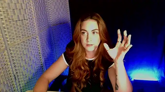 KayleyxEmily online show from March 28, 2026, 10:00 pm