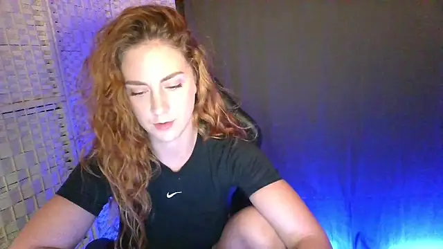 Snapshot of KayleyxEmily chatting on October 9, 2025, 7:58 pm KayleyxEmily online show from October 9, 2025, 7:58 pm